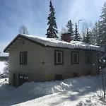Kotirinne 135 - Jaerven Rannalla *